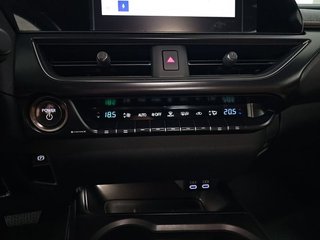 Lexus UX 2.0 300h UX Plus