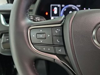 Lexus UX 2.0 300h UX Plus