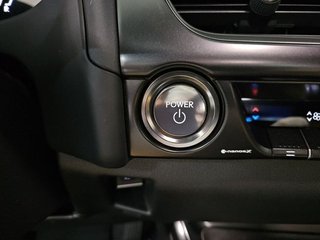 Lexus UX 2.0 300h UX Plus