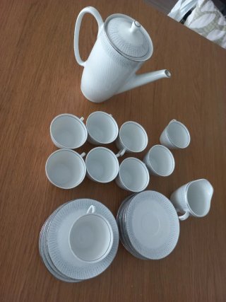 Juego de tazas de porcelana de la marca Santa Clar