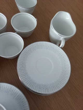 Juego de tazas de porcelana de la marca Santa Clar