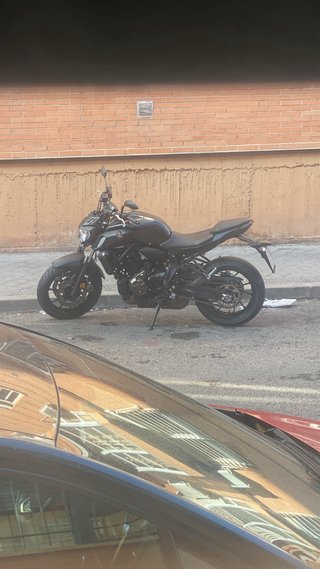 Yamaha MT-07 Negra - Poco Uso....