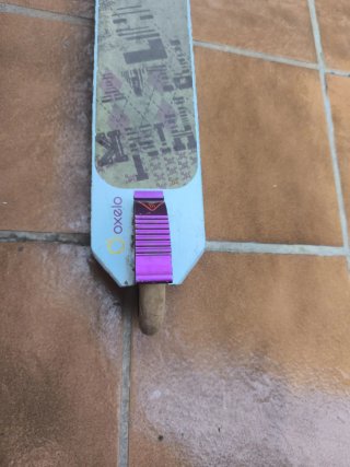 Patinete Oxelo blanco y morado