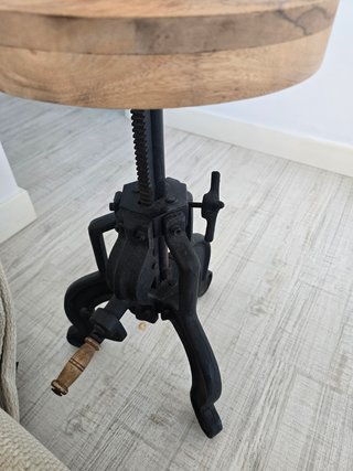Taburete industrial vintage regulable de hierro