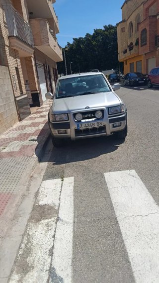Opel Frontera 2000