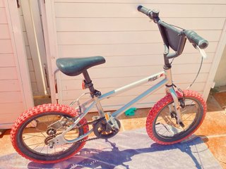 Bicis para niño y motos gasolina!
