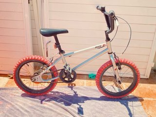 Bicis para niño y motos gasolina!