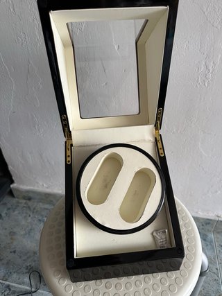 Agitador de relojes automático