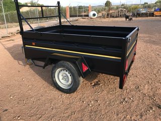 Remolque Carro Negro con Rueda de Repuesto