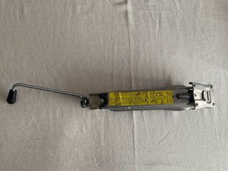 Gato elevador Passat B5