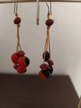 Pendientes largos hechos a mano