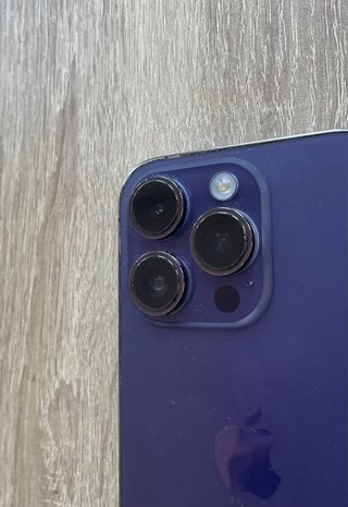 iPhone 14 Pro Morado
