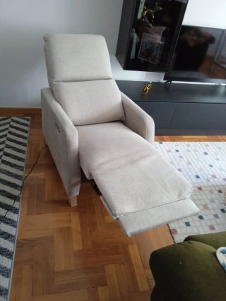 Sillón relax beige tela y madera