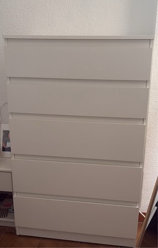 Se venden las 2 Cómoda blanca de madera por 140€