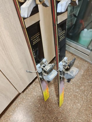 Esquís Dynastar Carbon