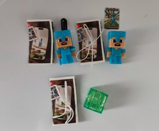 3 Figuras Minecraft Kinder Joy