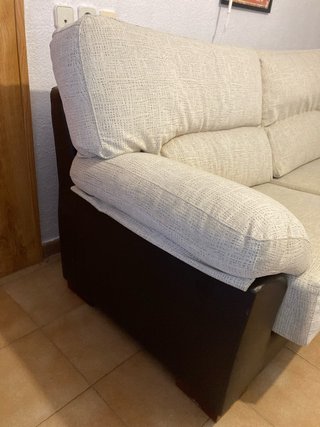 URGE!! Sofá 3 plazas tela beige y marrón