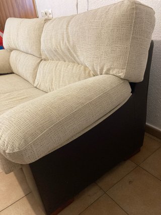 URGE!! Sofá 3 plazas tela beige y marrón