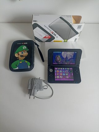 Nintendo 3DS XL + Accessori