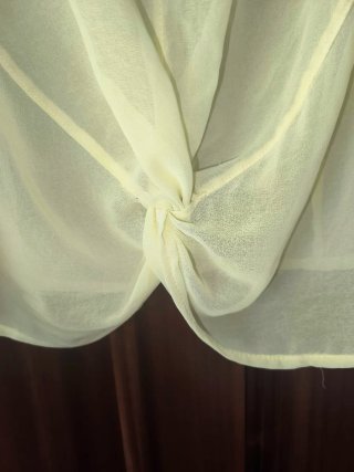 Blusa amarilla transparente Atmosphere Talla S