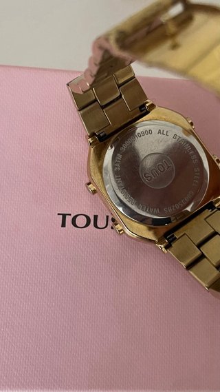 Reloj Tous Dorado resistente al agua
