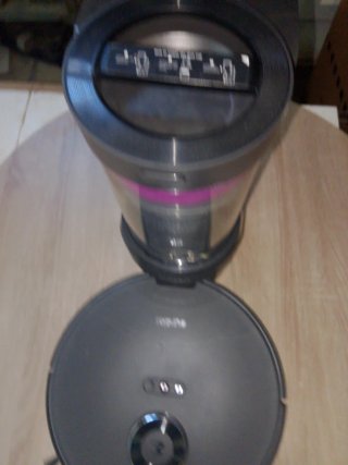 Robot Aspirador Eureka con Estación
