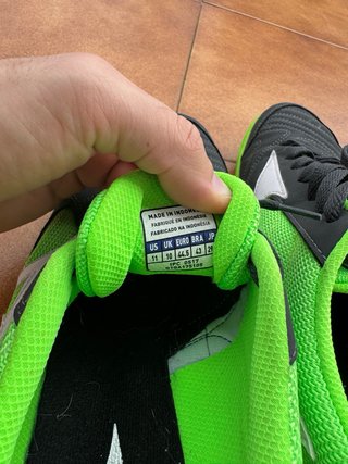 Zapatillas Mizuno Fútbol Sala Negras y Verdes