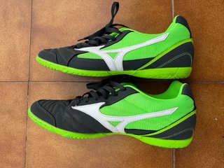 Zapatillas Mizuno Fútbol Sala Negras y Verdes