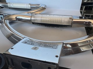 Coppia Lampade Parete Artemide Mesmeri Cromo