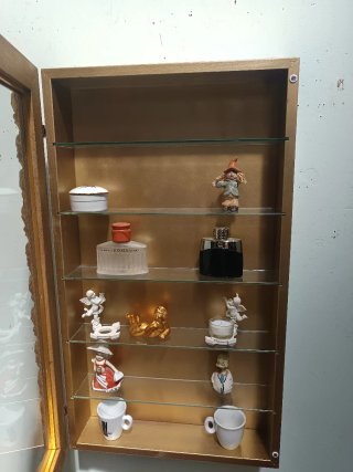 Vetrina espositore oro