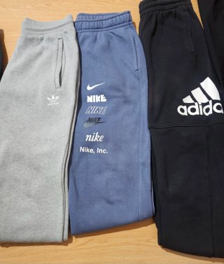 Lote de 5 pantalones chandal Nike y Adidas