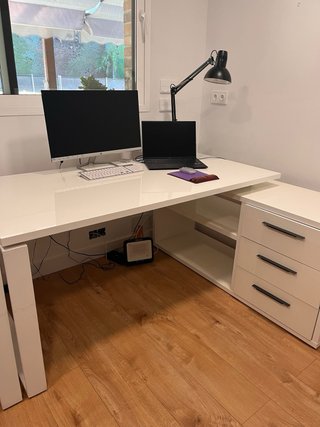 Tavolo da ufficio laccato bianco