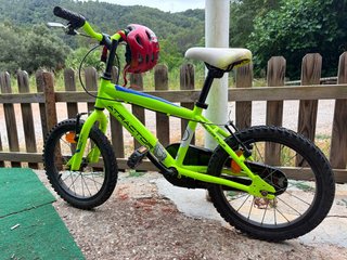 Bicicleta infantil verde Decathlon