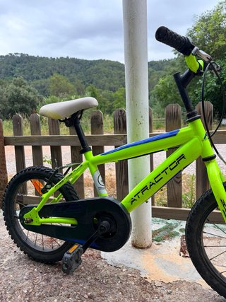 Bicicleta infantil verde Decathlon