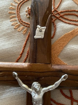 Crucifijo de Madera y Metal