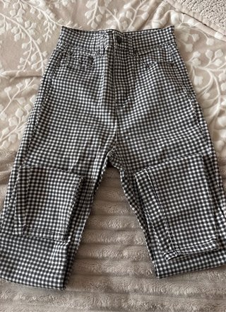 Pantalones de cuadros blanco y negro