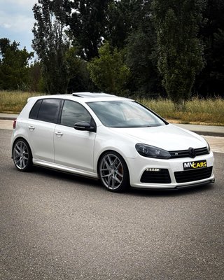 Volkswagen Golf R20 DSG