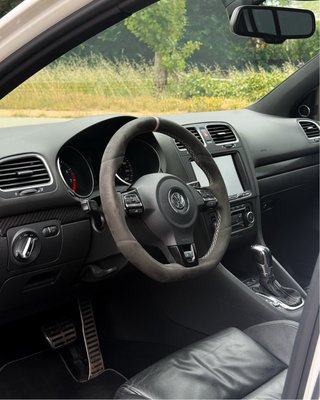 Volkswagen Golf R20 DSG