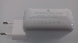 NUEVO Cargador Original  “USB-C power adapter”