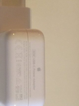 NUEVO Cargador Original  “USB-C power adapter”