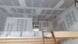 Busco trabajo como oficial de pintura, alisado