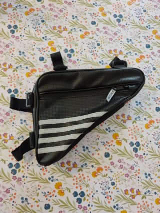 Bolso Triángulo Bicicleta Negro