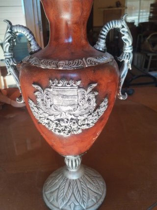 Jarrón antiguo decorativo
