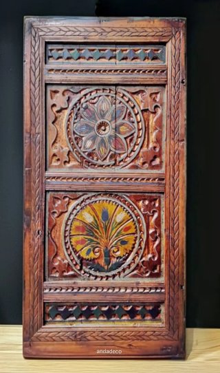 Puerta Grabada y Colorida