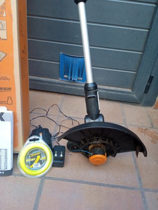 Tagliasiepi/bordatrice Worx 18V Senza Fili