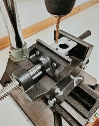Base de taladro con tornillo de banco