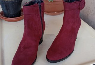 Stivaletti Adele camoscio bordeaux donna