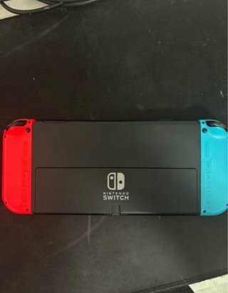 Nintendo Switch OLED in perfetto stato