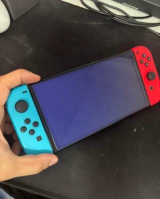 Nintendo Switch OLED in perfetto stato