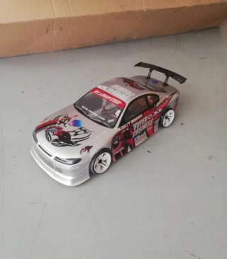 Vendo coche rc Sakura d5